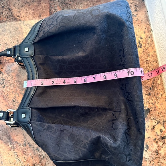 Calvin Klein canvas and leather satchel - Picture 4 of 8